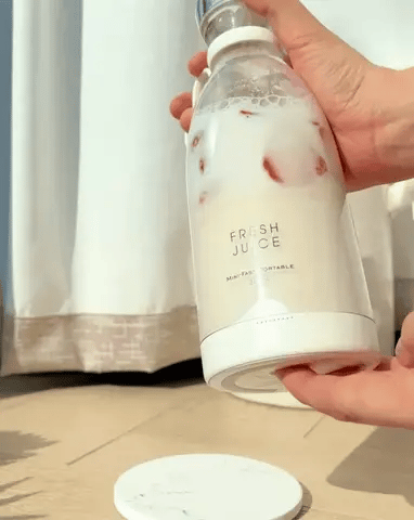 SoulPiks Portable Juicer – Rechargeable Mini Blender for Smoothies & Shakes (320 ml)